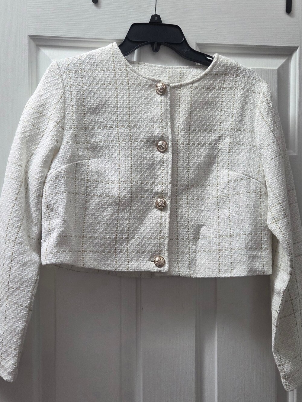 Cropped Bouclé Button-Front Jacket - White